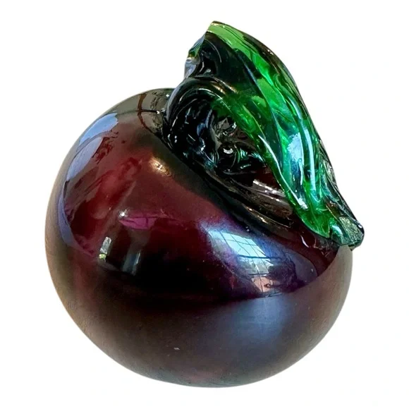 Vintage Murano Hand Blown Glass Apple
Paperweight Art - Picture 3 of 8
